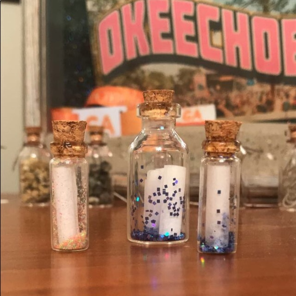 I make and sell Fest Vials 🧪